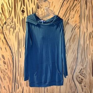 Ink love and peace green soft slouchy hoodie. Size:M